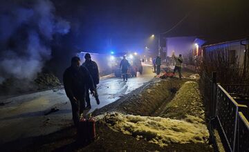 FOTO: V Čeríne zasahovali dobrovoľní aj profesionálni hasiči