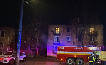 FOTO: V bytovke v Tornali došlo k výbuchu plynu, 4 osoby sa zranili