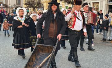 FOTO: Fašiangy dnes ovládnu ulice mesta