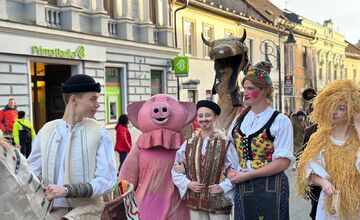 FOTO: Fašiangy dnes ovládnu ulice mesta