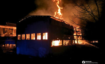 FOTO: Požiar haly vo Zvolene