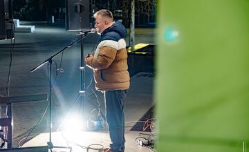 FOTO: Takto vyzeralo spomienkové podujatie za Jána Kuciaka jeho snúbenicu Martinu Kušnírovú