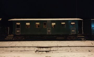 FOTO: Filmovanie zahraničného seriálu v centre Banskej Štiavnice