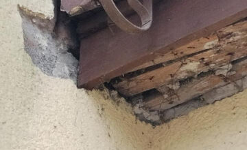 FOTO: Lekárka pri Lučenci ordinuje vo veľmi zlých priestoroch