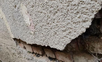 FOTO: Lekárka pri Lučenci ordinuje vo veľmi zlých priestoroch