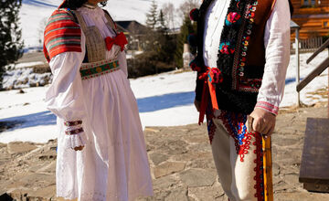 FOTO: Slovenskí politici sa radi obliekajú tradične, nie vždy to dopadne dobre