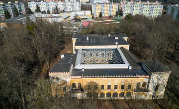 FOTO: Kaštieľ Radvanských sa vrátil do rúk mesta, čaká ho komplexná obnova 