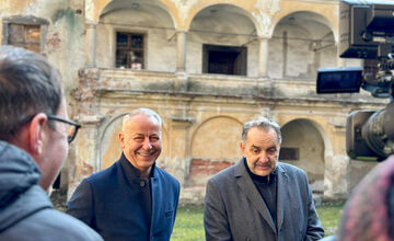 FOTO: Kaštieľ Radvanských sa vrátil do rúk mesta, čaká ho komplexná obnova 