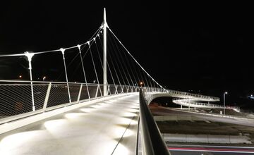 FOTO: Cyklomost ponad rýchlostnú cestu R1 v Banskej Bystrici