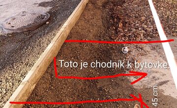 FOTO: Prebiehajúca rekonštrukcia v Sásovej