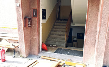 FOTO: Pri výbuchu v byte v Krupine sa zranil 40-ročný muž