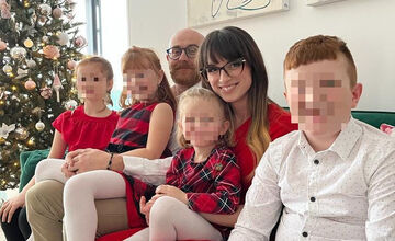 FOTO: Rodine so štyrmi deťmi v Štiavnici zhorel dom, potrebujú finančnú pomoc