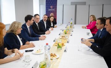 FOTO: Centrá integrovanej sociálno-zdravotnej starostlivosti dostali podporu