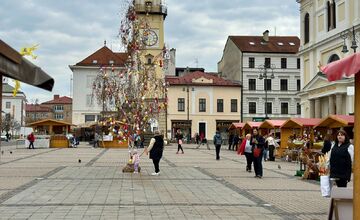 FOTO: Jar dorazila do centra Banskej Bystrice