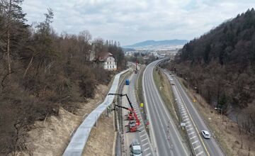 FOTO: V Brezne pokračujú práce na cyklolávke
