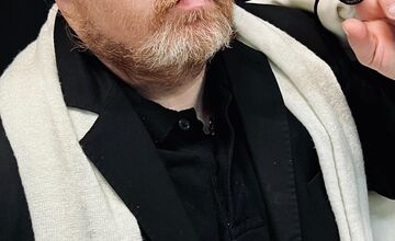 FOTO: Divadlo z Pasáže oznámilo smrť herca Petra Hudeca