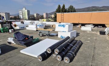 FOTO: Poliklinika v Detve sa dočká novej strechy