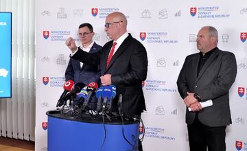 FOTO: Medzi Zacharovcami, Bátkou a Figou chcú stavať novú R2