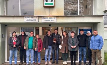 FOTO: Združenie Čechánky podáva trestné oznámenie