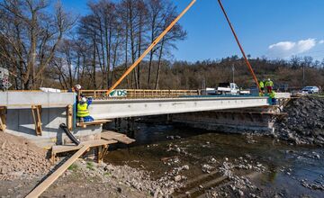 FOTO: Rekonštrukcia mosta v Žiari nad Hronom pokračuje