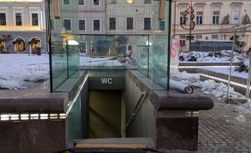 FOTO: Toalety na Námestí SNP v Banskej Bystrici