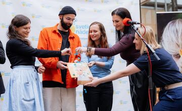 FOTO: Mama z Brezna napísala knihu