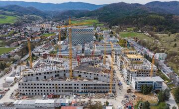 FOTO: Práce na Rooseveltovej nemocnici napredujú
