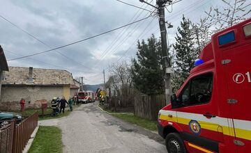 FOTO: V Nemeckej vyhlásili zbierku po ničivom požiari domu