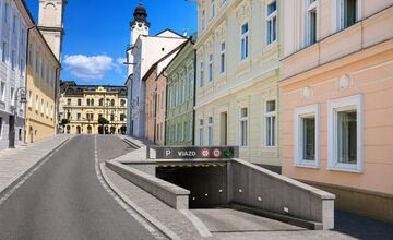 FOTO: Parkovanie pod námestím v Banskej Bystrici ako vízia budúcnosti