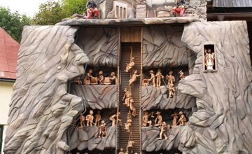 FOTO: Banícky orloj v Španej Doline čaká oprava