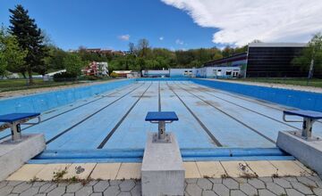 FOTO: Plážové kúpalisko v Banskej Bystrici pred letnou sezónou 2026