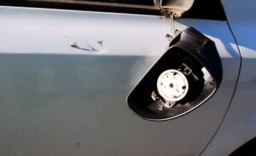 FOTO: Dopravná nehoda na križovatke v Lučenci